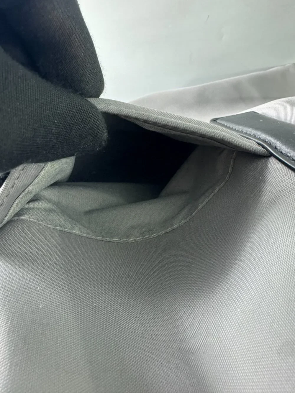Away gray canvas